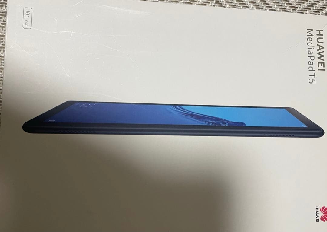 送料込 おまけ付 HUAWEI MediaPad T5 ◆ ブラック ◆ AGS2-W09 ◆ タブレット ◆ 10.1インチ ◆ 16GB ◆ Wi-Fi ◆ケース、ガラス保護シート 楽天1位フィルムおまけ！HUAWEI MediaPad T5 10.1(AGS2-W09⁄AGS2-L09)専用ケース  ファーウェイメディアパッドT5カバー J:COM タブレット手帳型良質PUレザーケース 三つ折 超薄型 軽量 完全保護 スタンド機能 プレゼント  ギフト