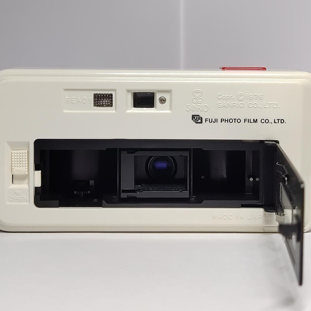 富士フイルム サンリオ ハローキティ カメラ フラッシュ－オート