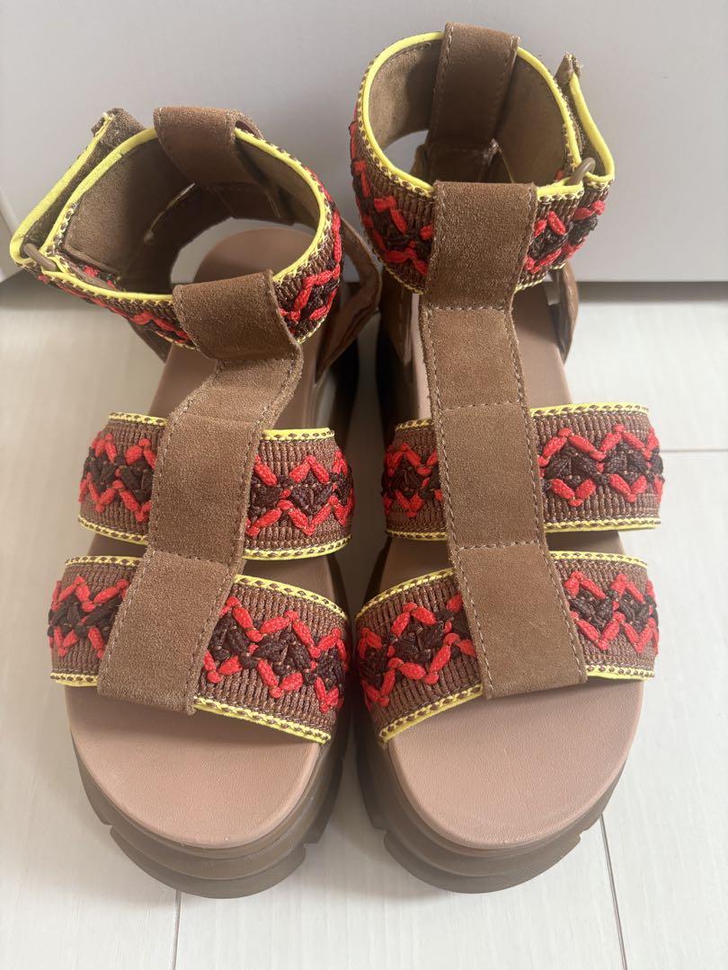 UGG サンダル Ashton Heritage Braid