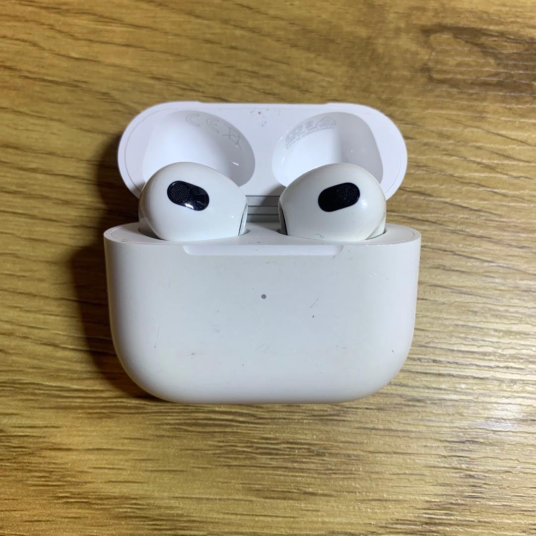 Apple AirPods 第3世代イヤホン