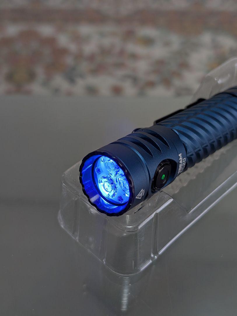 ACEBEAM EC20 3コアLED＋補助RGB 2800lm 370メートル