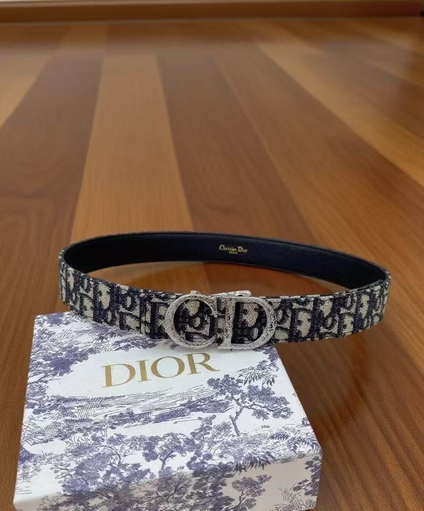 Dior ハウンドトゥースベルト 35MM - メルカリ