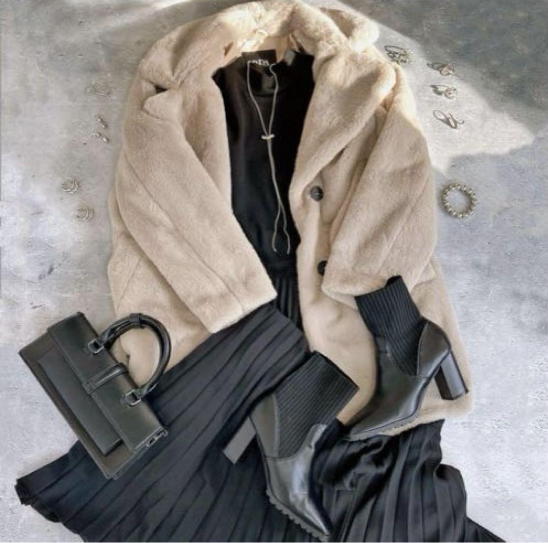 新品タグ付き ZARA フェイクファーコート - メルカリ