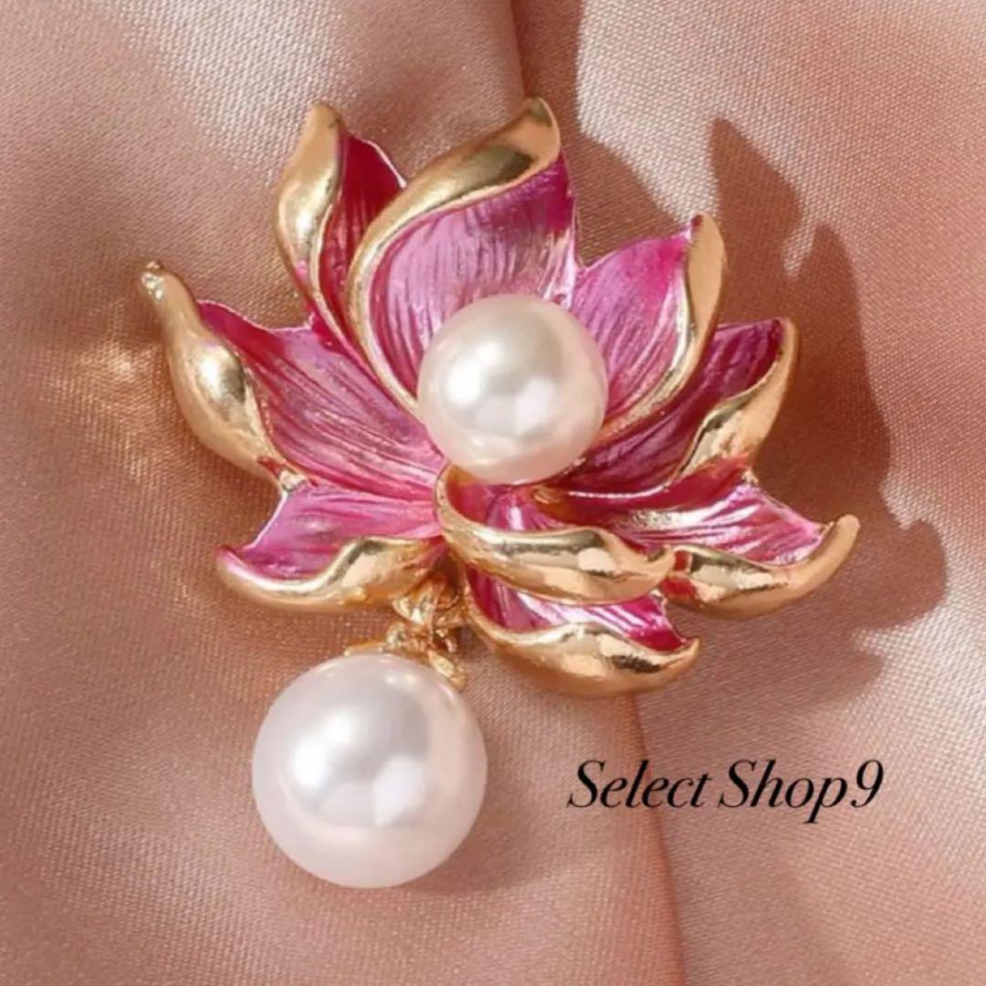 新品未使用品♡ブローチお花フラワーパール美品ゴールドヴィンテージ海外インポート