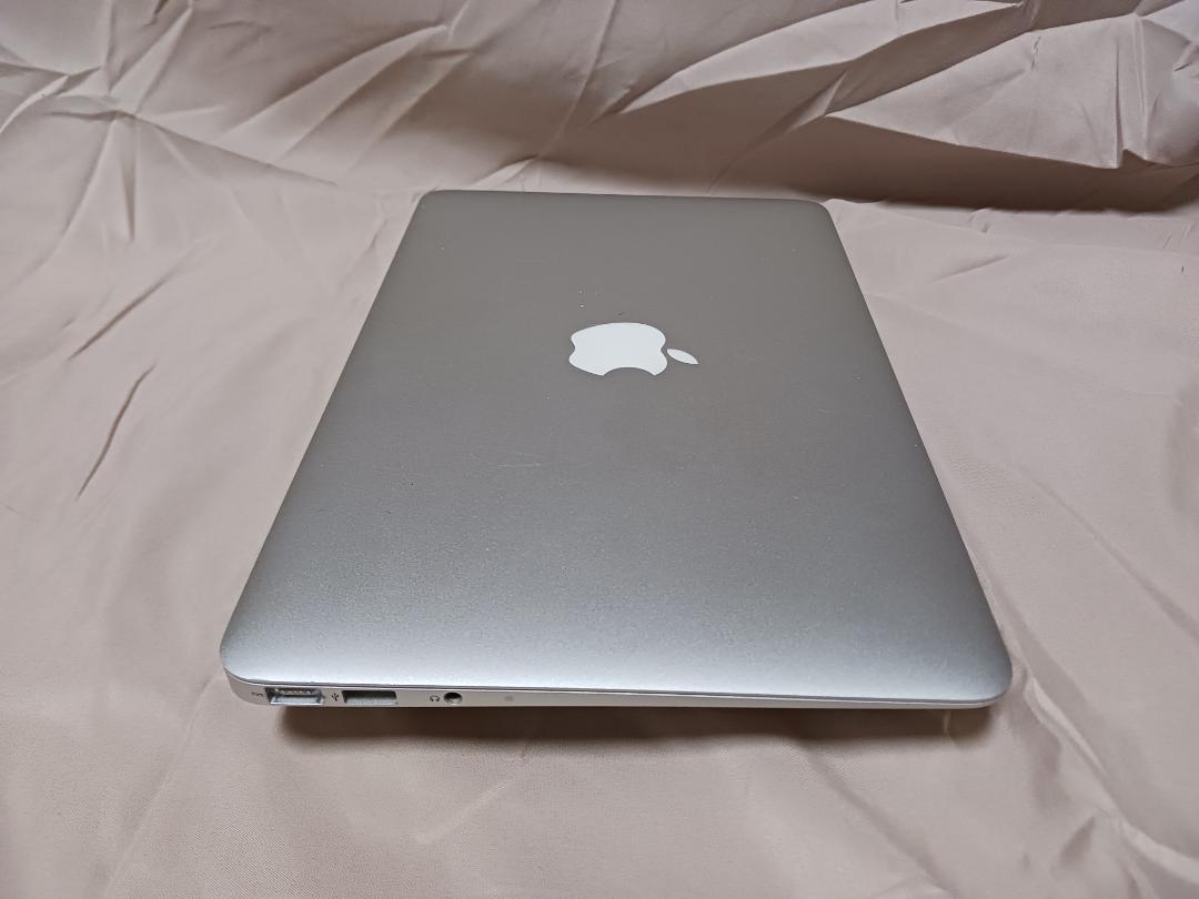 MacBook Air 11インチ A1370　訳あり動作品
