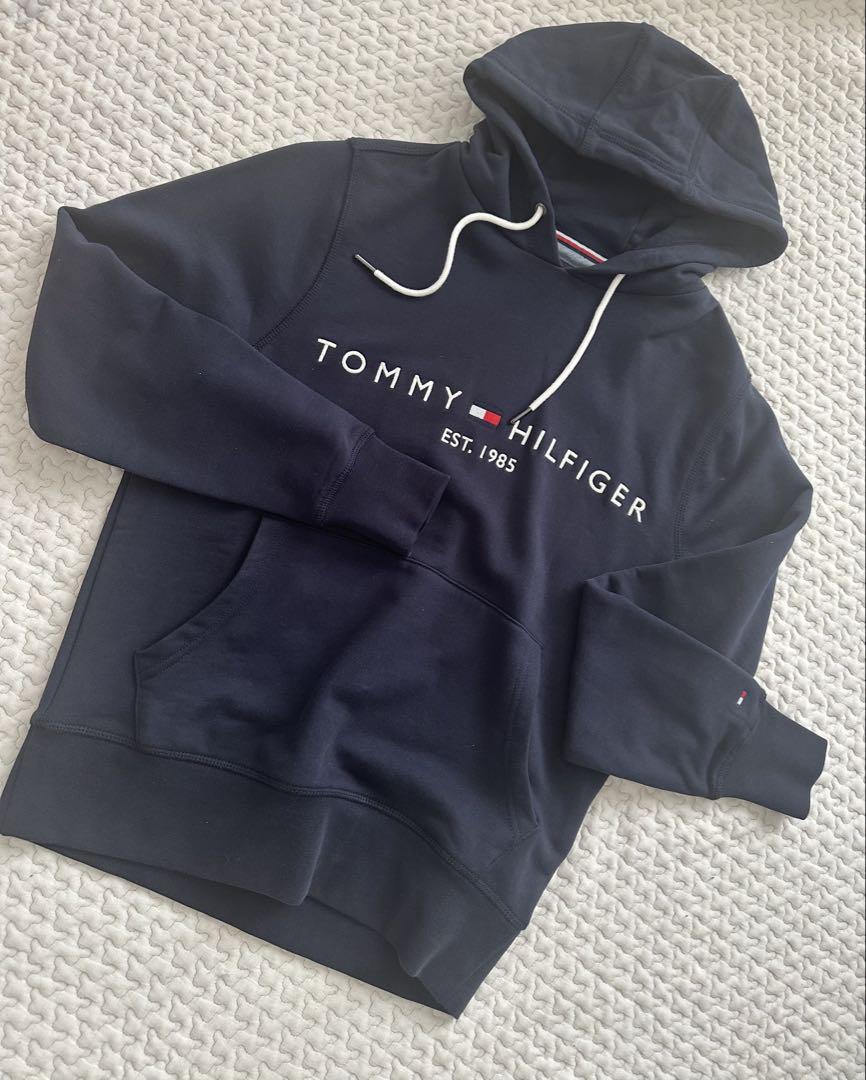 【新品未使用】Tommy Hilfiger ユニセックスパーカー(ネイビー) 【新品未使用】Tommy Hilfiger ユニセックスパーカー(ネイビー)