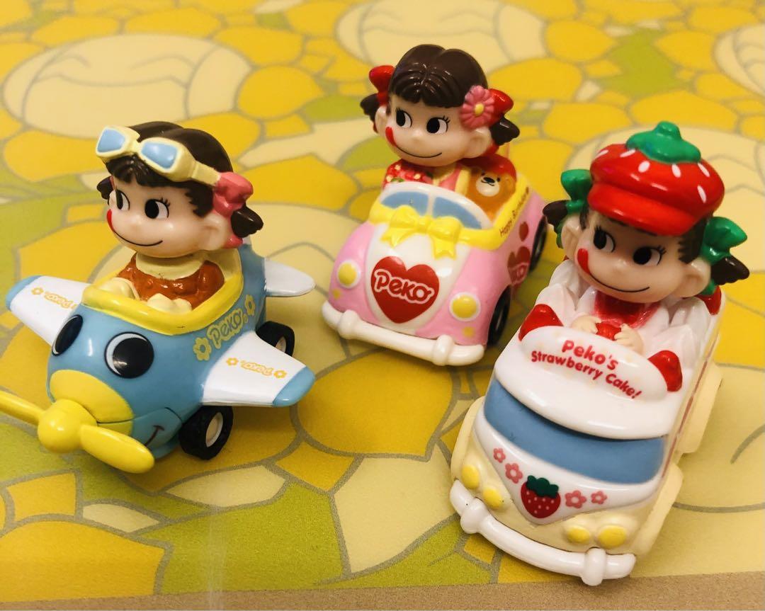 不二家 ペコちゃんプルバックカー【チョロQ】 - メルカリ
