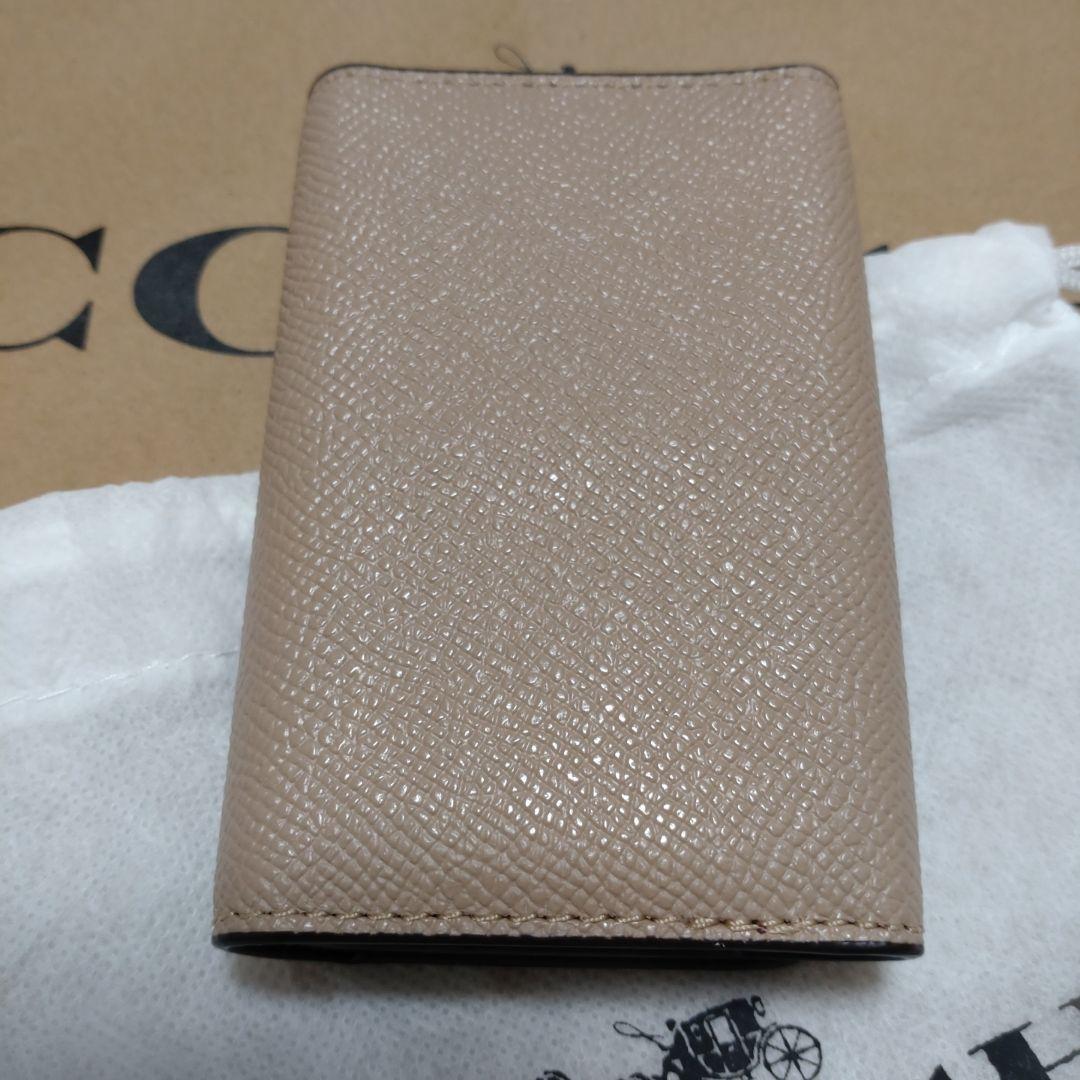 【新品・未使用】COACH キーケース ベージュ