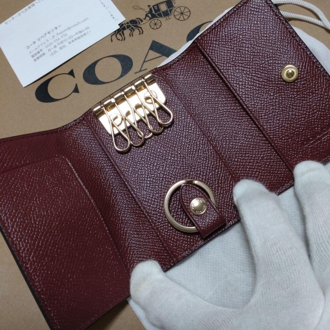【新品・未使用】COACH キーケース ベージュ