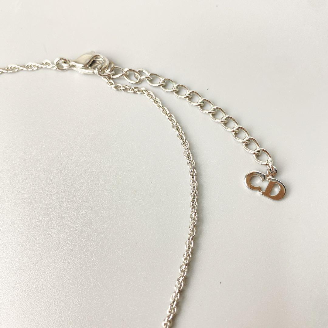 Dior ディオール ネックレス シルバー 美品 箱あり Christian Dior ディオール ネックレス ハート シルバー 箱付き