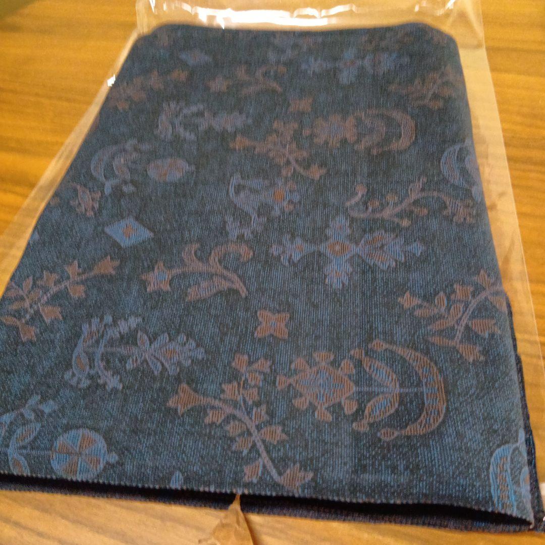 着物 反物 逸品 紺色 柄紬 約40cm×1200cm