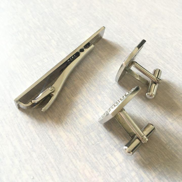 新品未使用 ネクタイピン カフスボタン 銀 シルバー