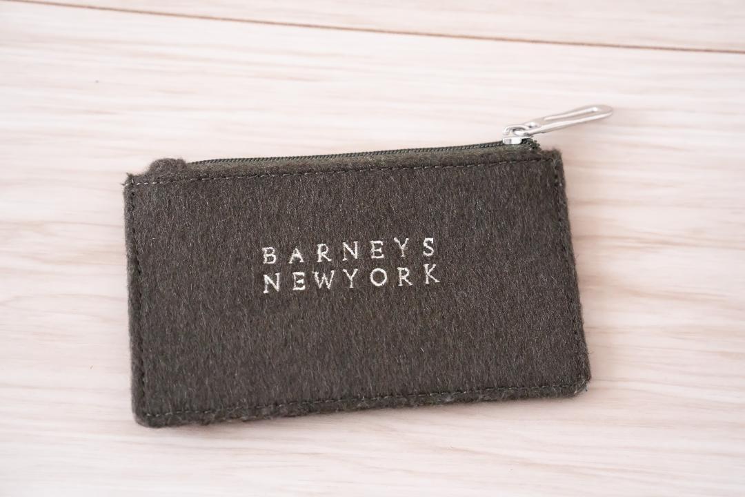 BARNEYS NEW YORK フェルト パスケース・カードケース - メルカリ