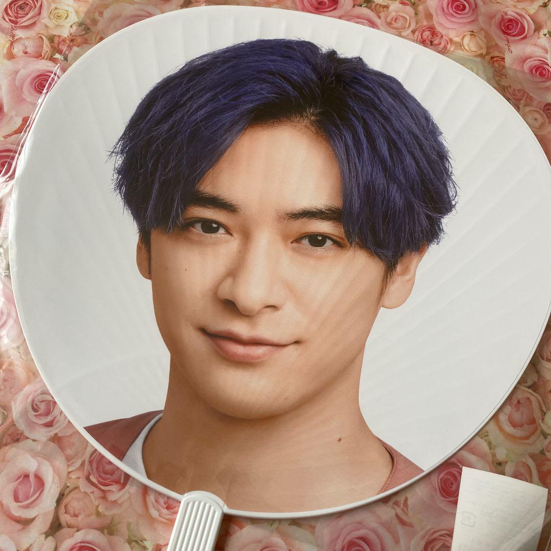 新品未開封送料込み知念侑李うちわhey Say Jump Fab メルカリ