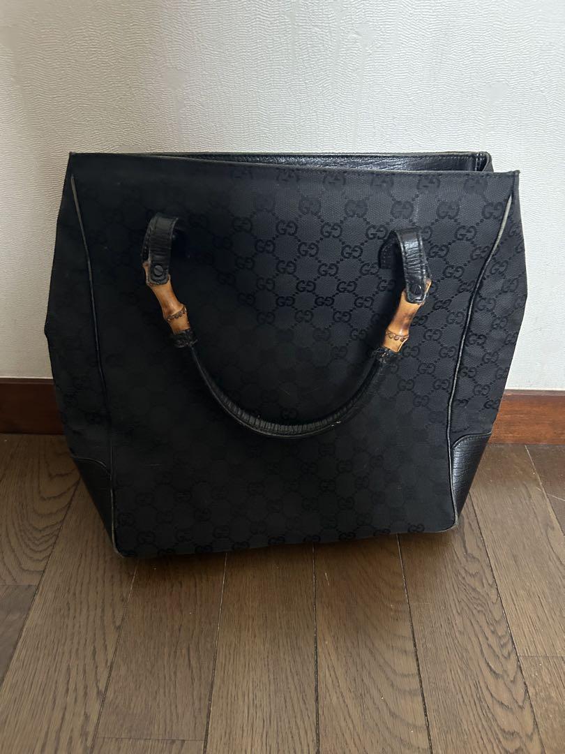 Gucci ブラックキャンバスバッグ