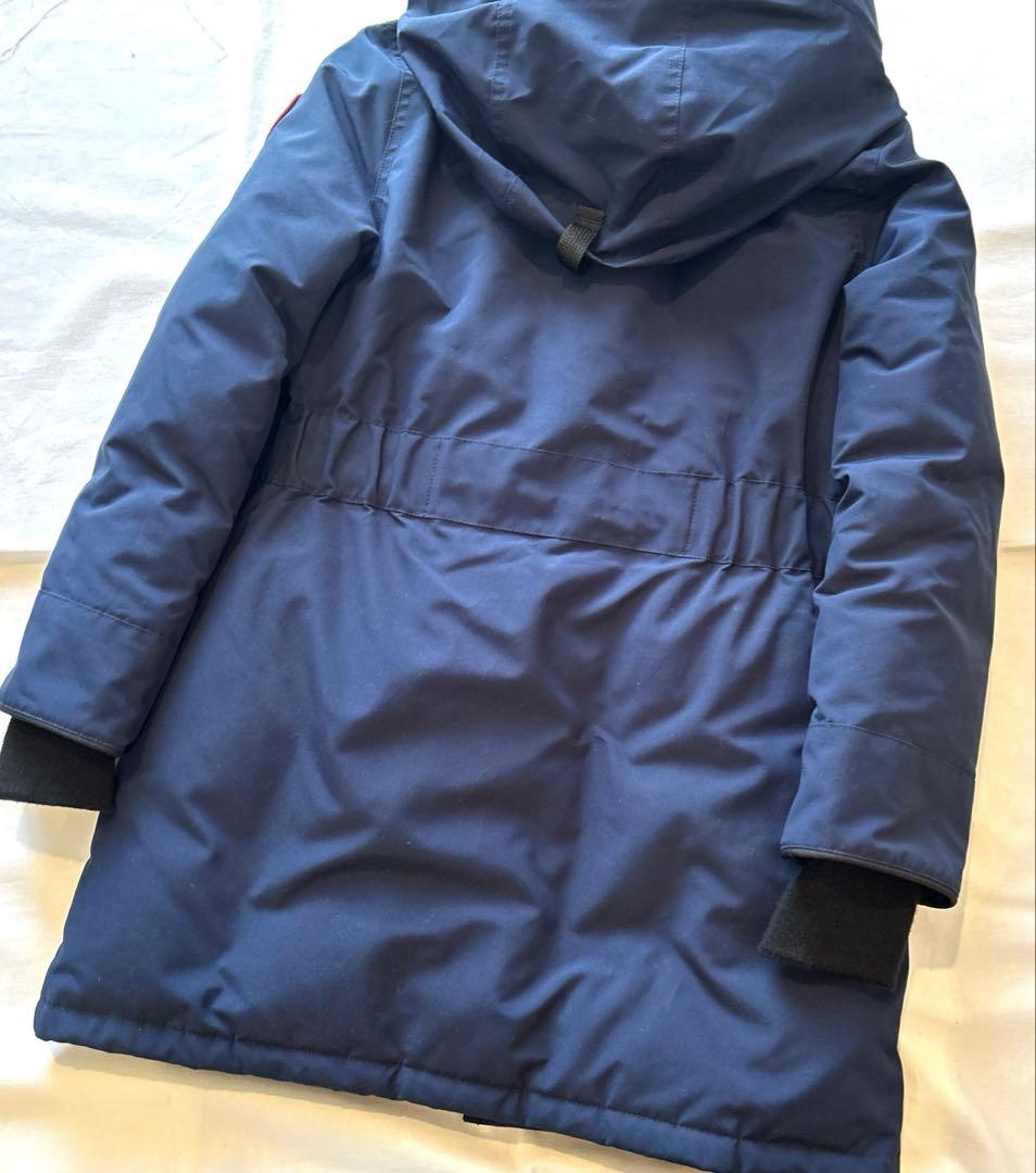 カナダグースダウンコート【未使用級】トリリウム Mサイズ ネイビー カナダグースダウンコート【未使用級】トリリウム Mサイズ ネイビー