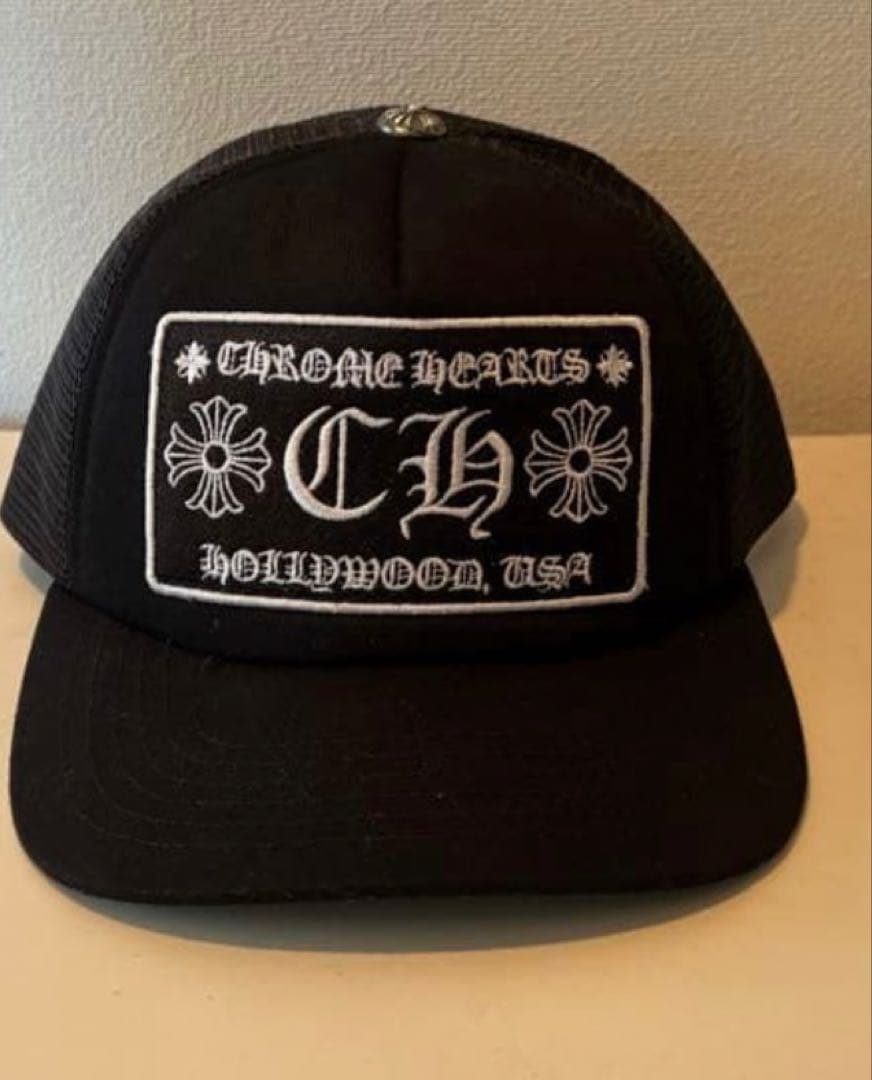CHROME HEARTS ブラック トラッカーキャップ