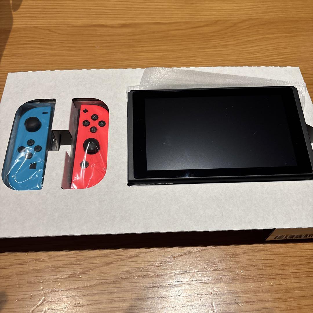 5/10まで出品　Nintendo Switch 本体　完品