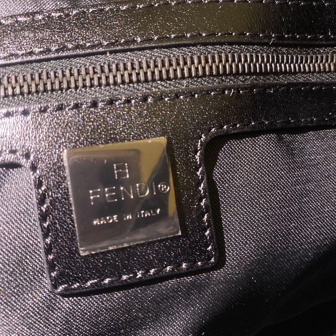【美品】フェンディ マンマバケット ショルダー ハンドバッグ 肩掛け ズッカ柄