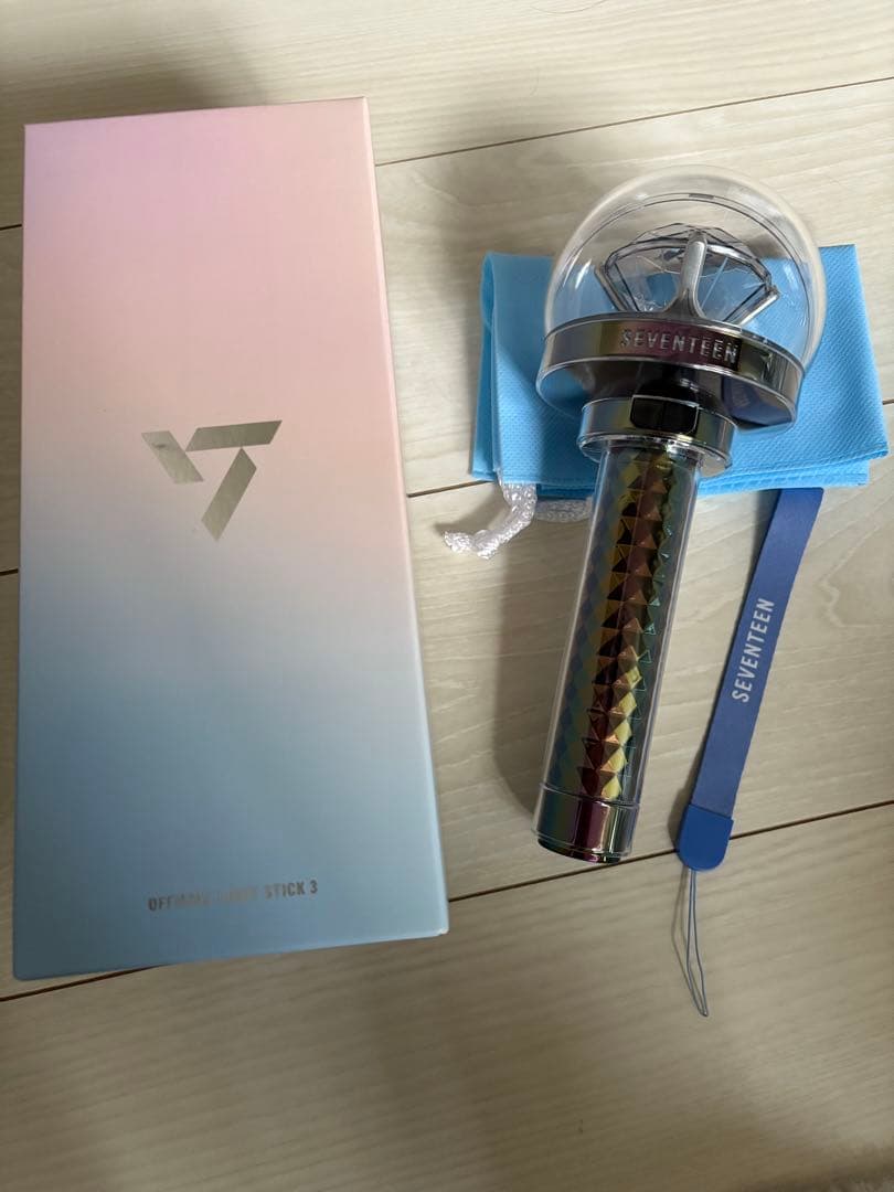 新品未開封 SEVENTEEN セブチ ペンライト ver.3 2個セット SEVENTEEN セブチ ペンライト ペンラ 新品未開封 SEVENTEEN セブチ