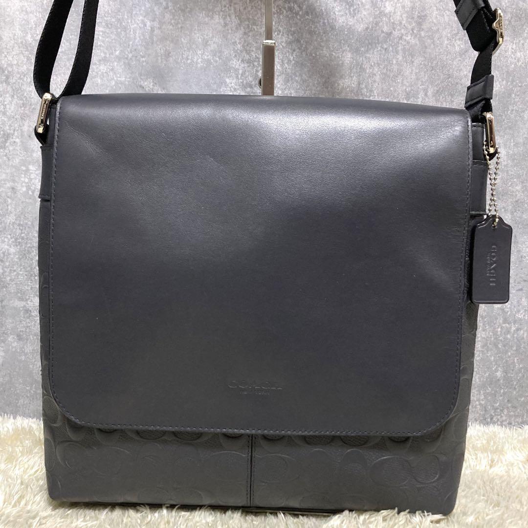 コーチ　COACH　ショルダーバッグ　メッセンジャーバッグ　レザー　ロゴ型押し 極美品】コーチ メッセンジャーバッグ レザー ネイビー ロゴ型押