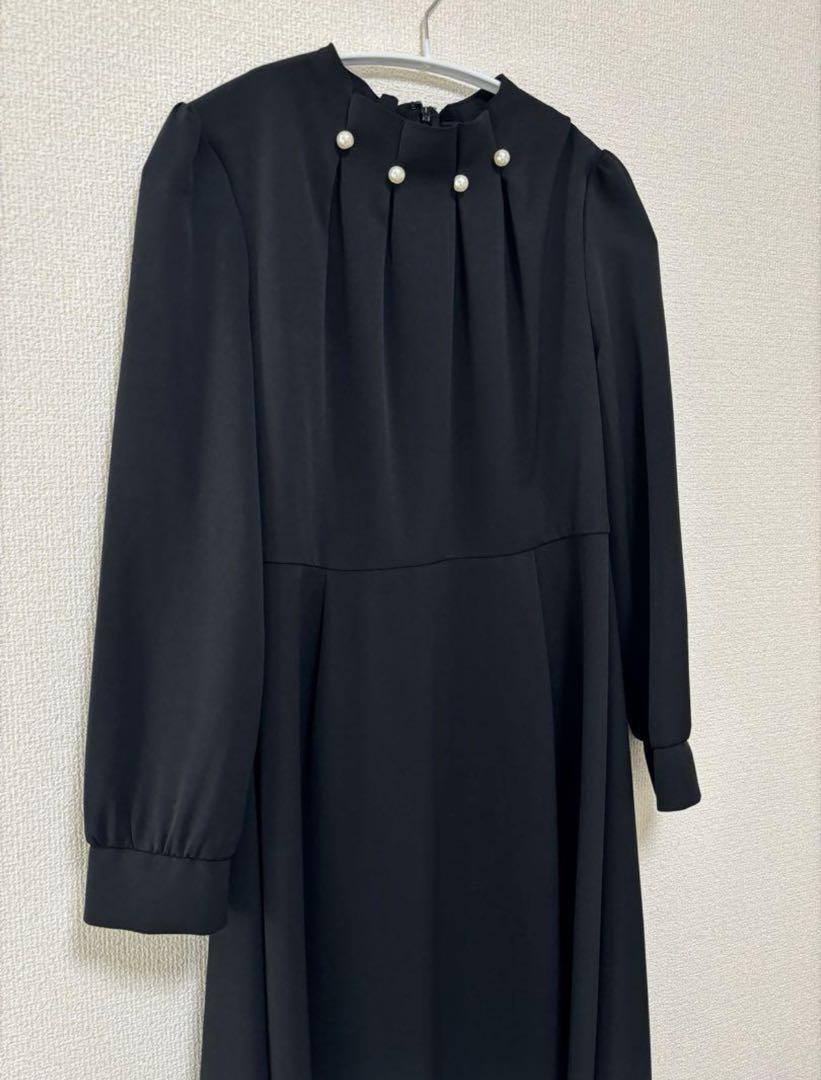 【新品・未使用・タグなし】niana タックパールワンピース
