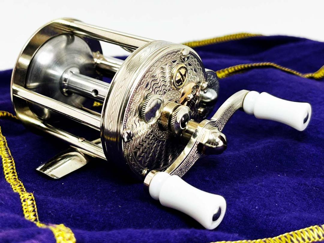 ひ〜21商品です！PFLUEGER SUMMIT No.1993L
