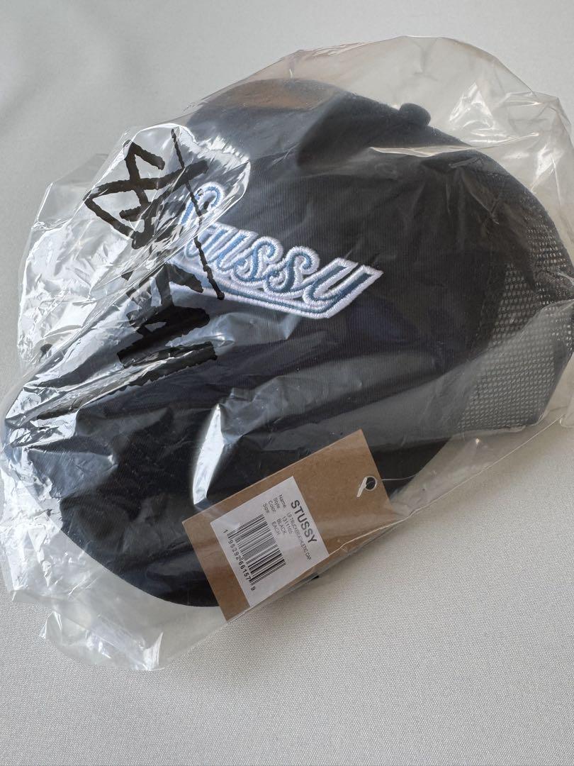 Stussy ブラック メッシュキャップ