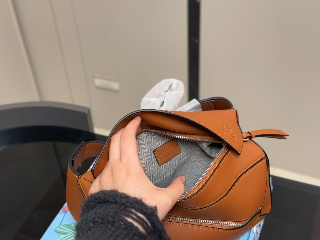 LOEWE パズルバッグ　ロエベ