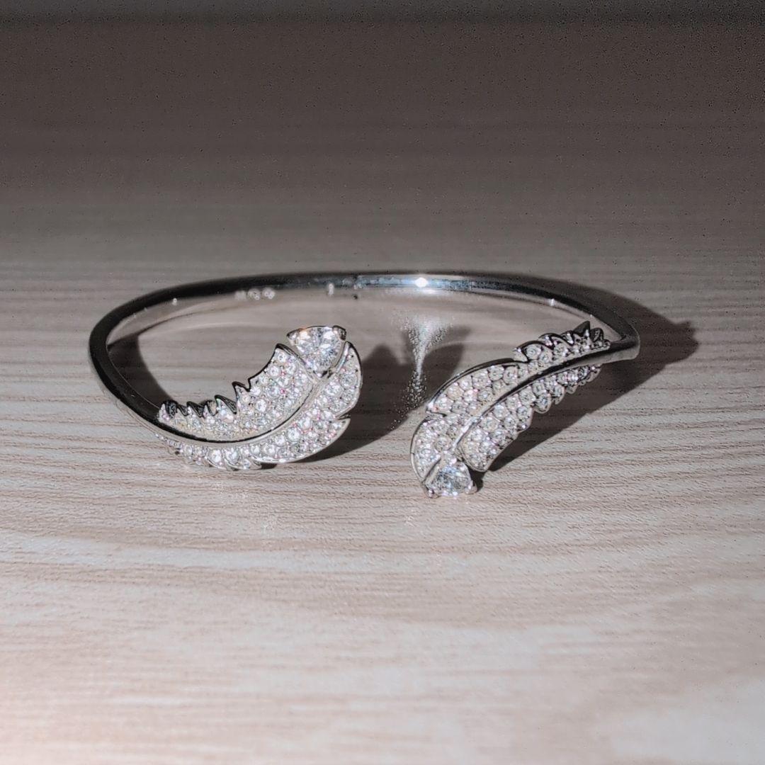 SWAROVSKI スワロフスキー nice 羽バングル M 美品