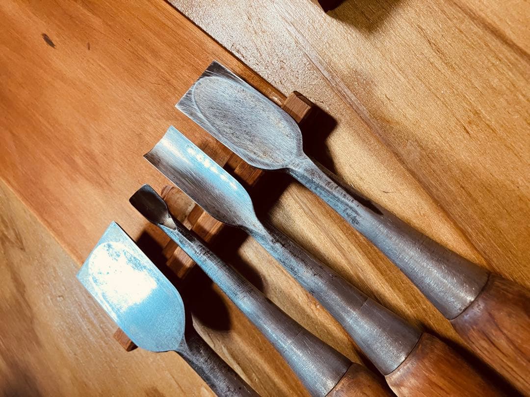 純和風「在来木造建築大工仕様」「主に宮大工仕様」…「彫刻たたき鑿」