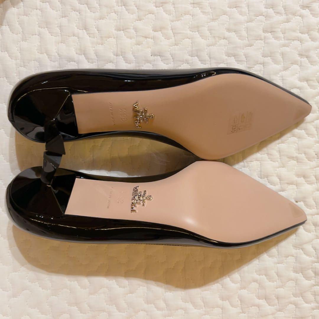 新品　プラダ　パンプス　ブラック