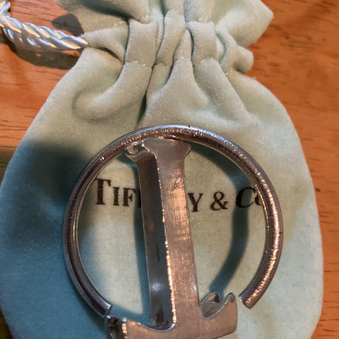 Tiffany & Co. T字型キーリング