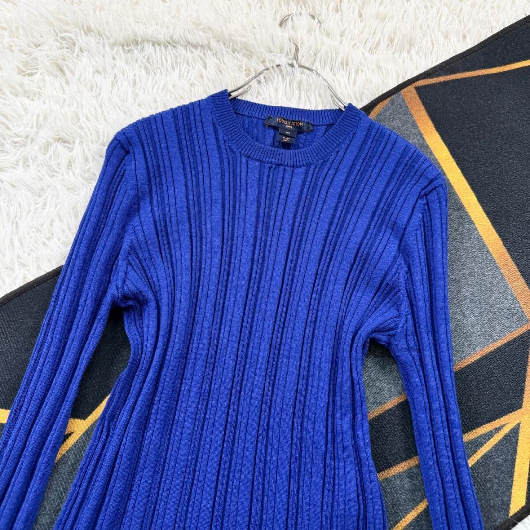 極美品 ルイヴィトン 2019年 ニット Mサイズ LVロゴ ブルー シルク混 極美品 ルイヴィトン 2019年 ニット Mサイズ LVロゴ ブルー
