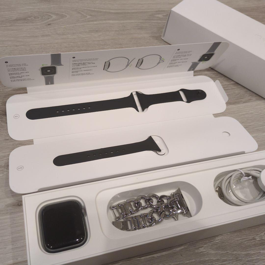 Apple Watch4　44mm 本体 純正ブラックバンド チェーンバンド付き 6,525円