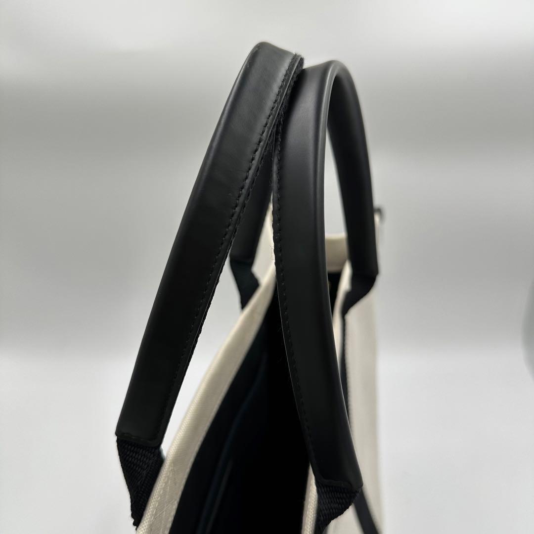 バレンシアガ （BALENCIAGA）バッグ　ハードウェア ラージトートバッグ バレンシアガ BALENCIAGA