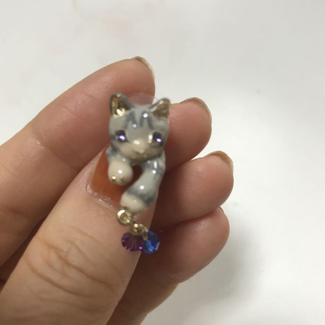 アナスイ　猫デザインピアス(両耳用)