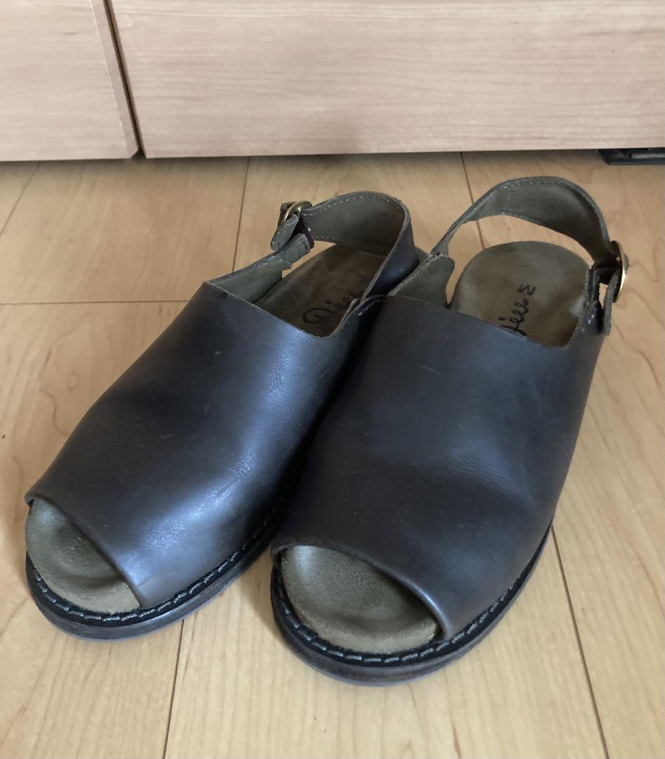 Diu レザーサンダル　black 美品