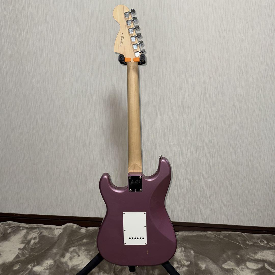 h*4様 Squier Affinity Stratocaster 色:バーガン