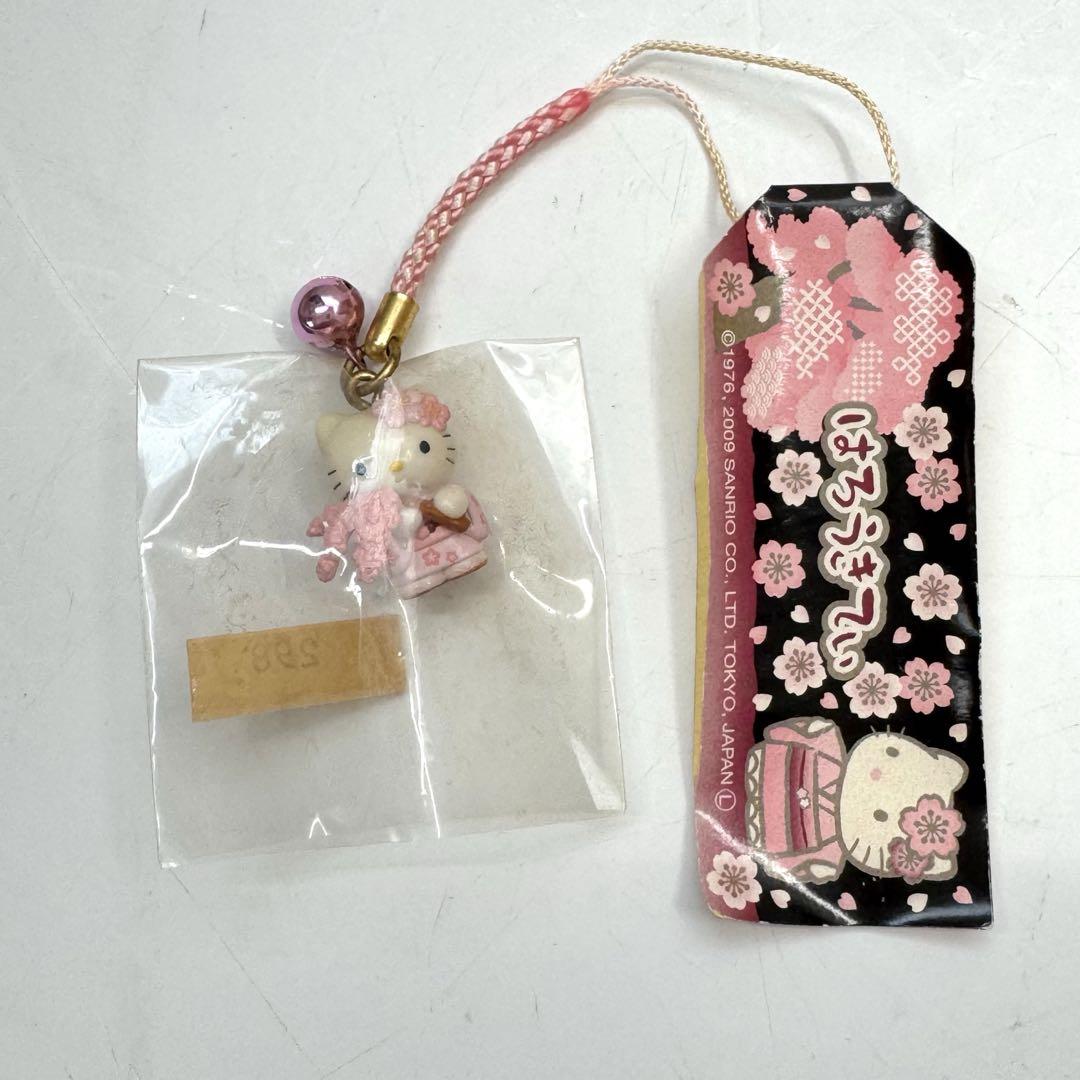 ご当地キティ 桜 2010 根付け ハローキティ ご当地キティ ストラップ 根付け 桜 2010 レア - メルカリ