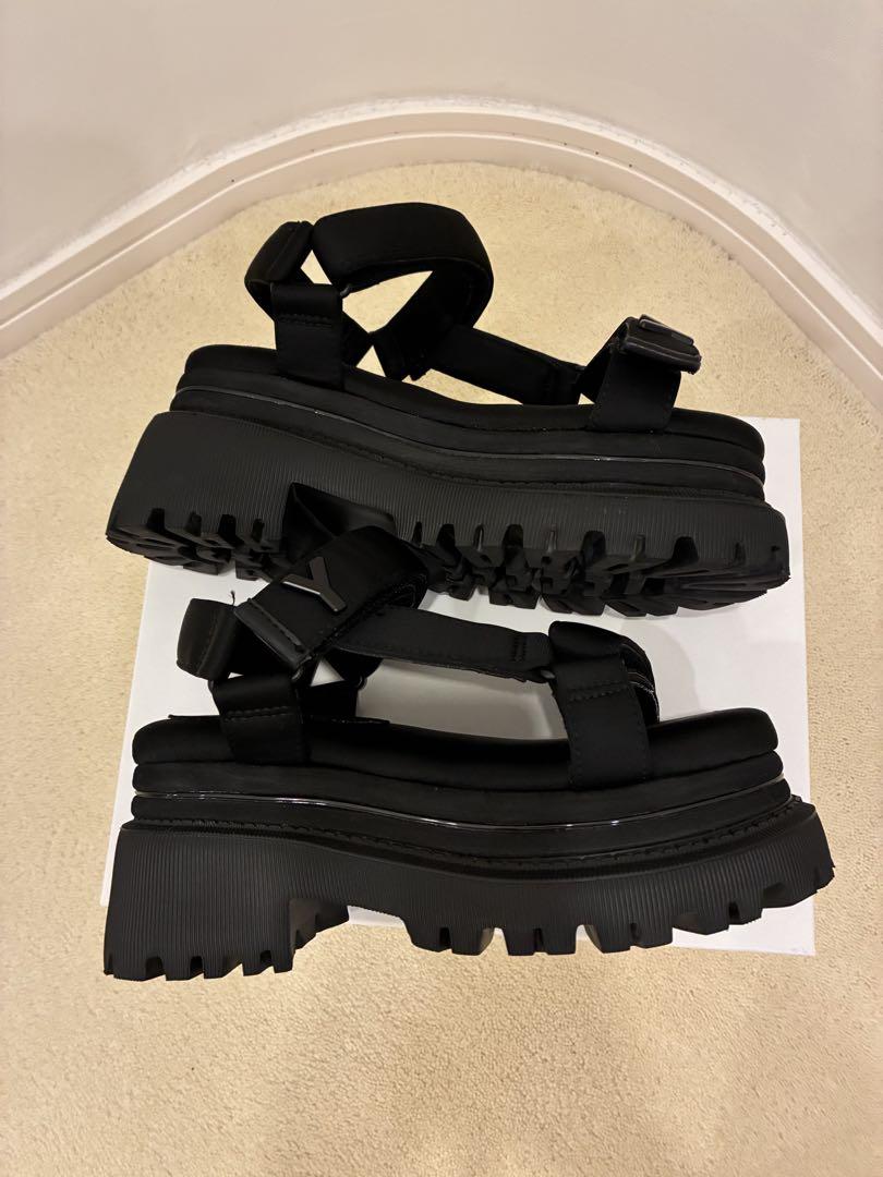 YELLO / GRACE PLATFORM SANDALS 2025 新作