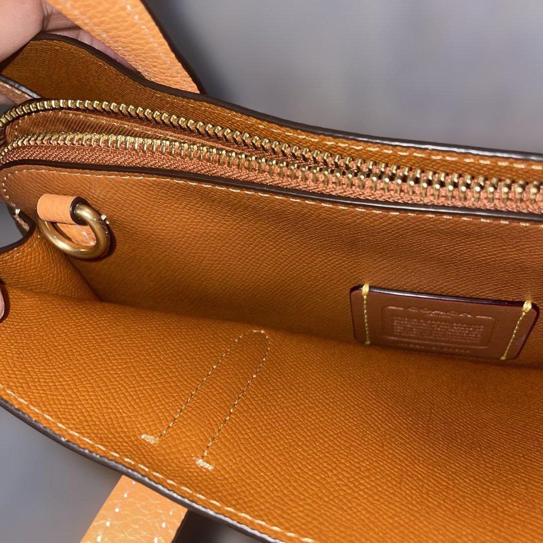 Coach カーター オレンジ ブラウンレザー ミニトートバッグ