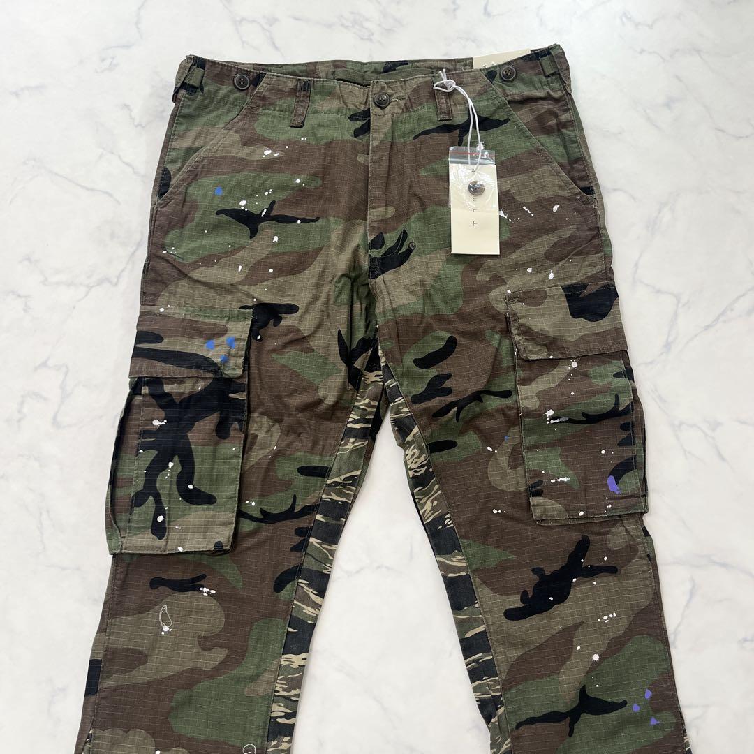 mnml ミニマル 迷彩 スプラッシュペイントフレアカーゴパンツ 31 新品 M