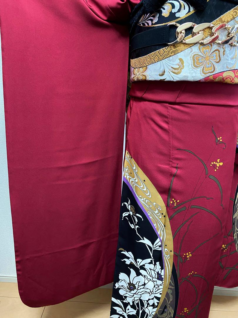 振袖フルセット 赤系 金彩 ワインレッドに切り絵のような草花柄 振袖フルセット 赤系 金彩 ワインレッドに切り絵のような草花柄