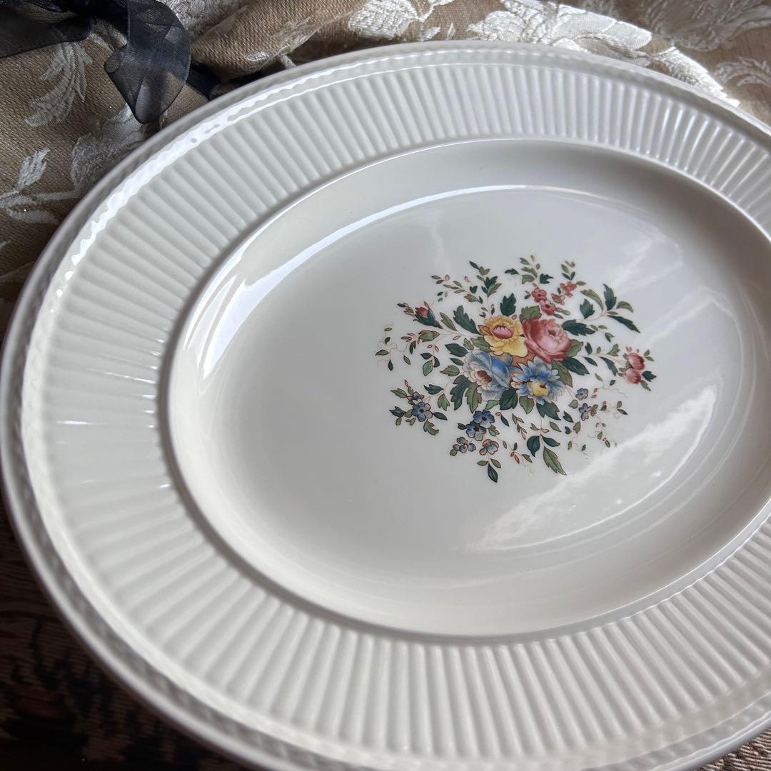 美品 英国製 WEDGWOOD Conway 英国の伝統美が息づく器 2枚 美品 英国製 WEDGWOOD Conway 英国の伝統美が息づく器 2枚