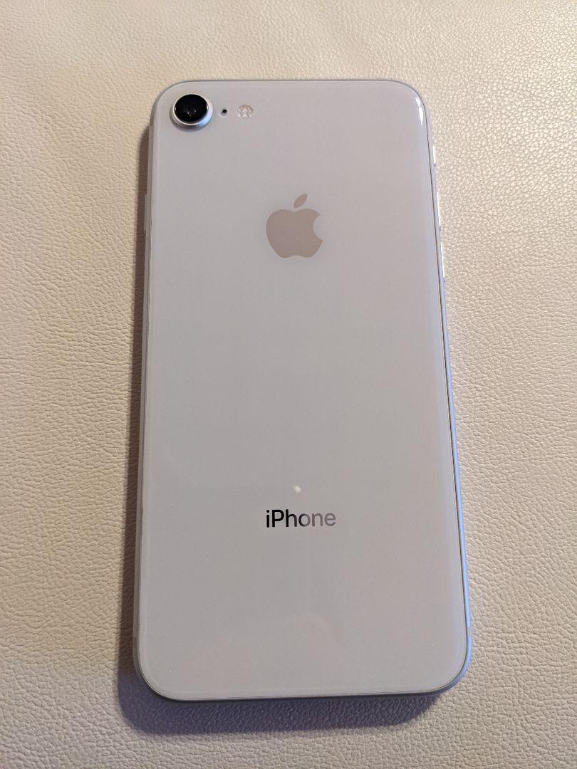 れていて iPhone 8 64 GB ジャンク品 f06S7-m55352347268 ジャンク