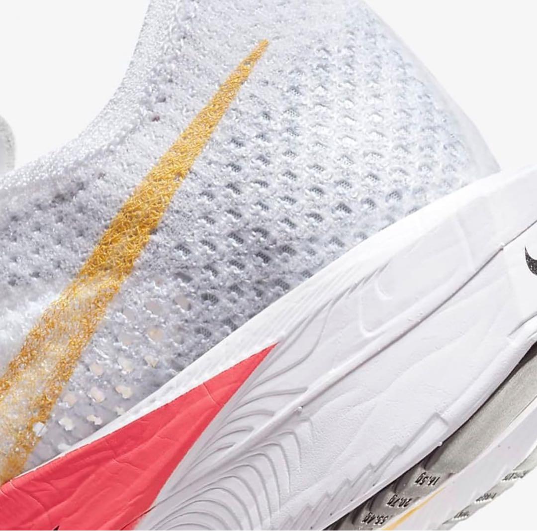 NIKE ヴェイパーフライ ネクスト% 3 25cm 新品未使用(訳あり)