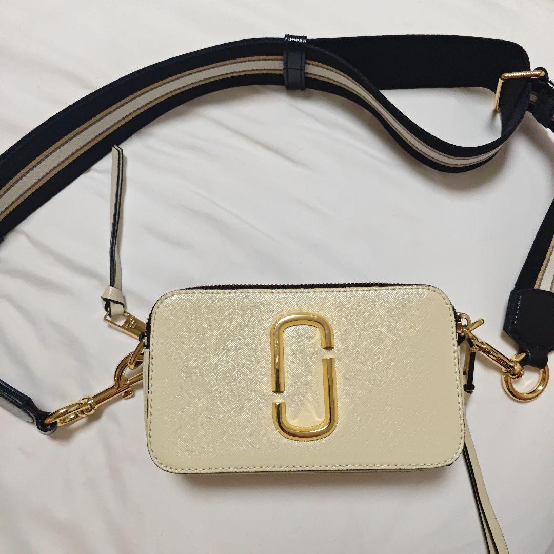 Marc Jacobs ショルダーバッグ(ライトグレー - メルカリ