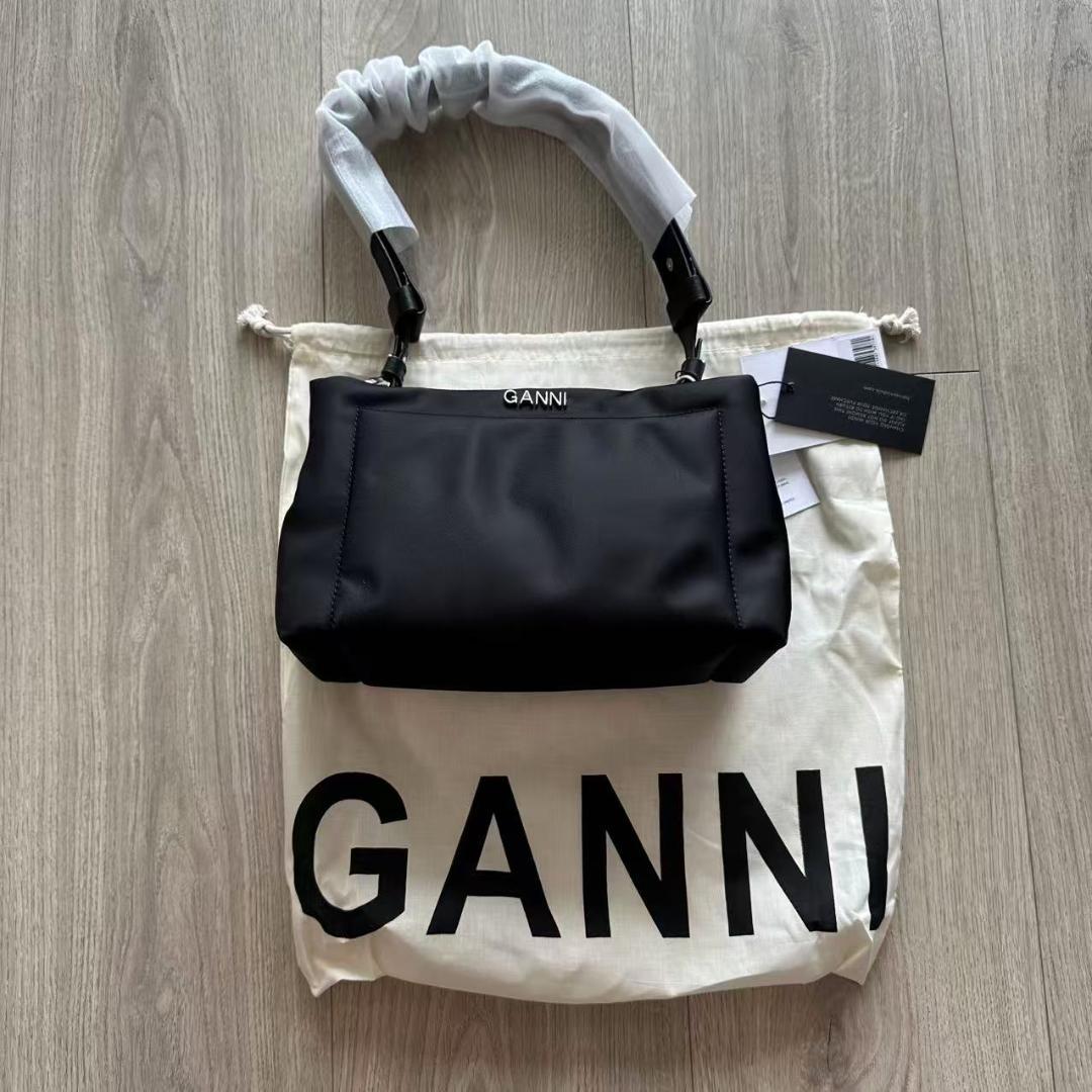 GANNI Pillow ピロー ミディアム バゲット ショルダー GANNI - GANNI Pillow ピロー ミディアム バゲット ショルダー
