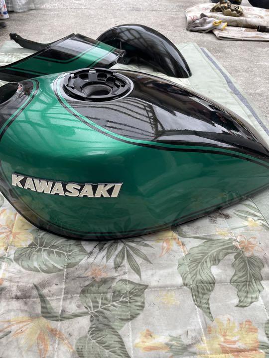 ゼファー400 外装